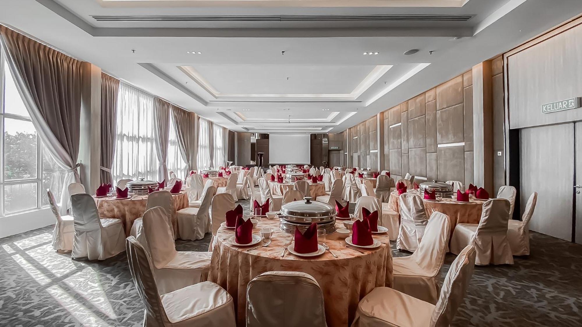 Amansari Hotel